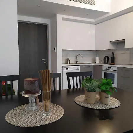 The Pearl Of Mackenzie Lifestyle - Travel & Life Apartment Larnaca
