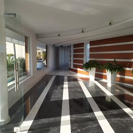Apartment The Pearl Of Mackenzie Lifestyle - Travel & Life